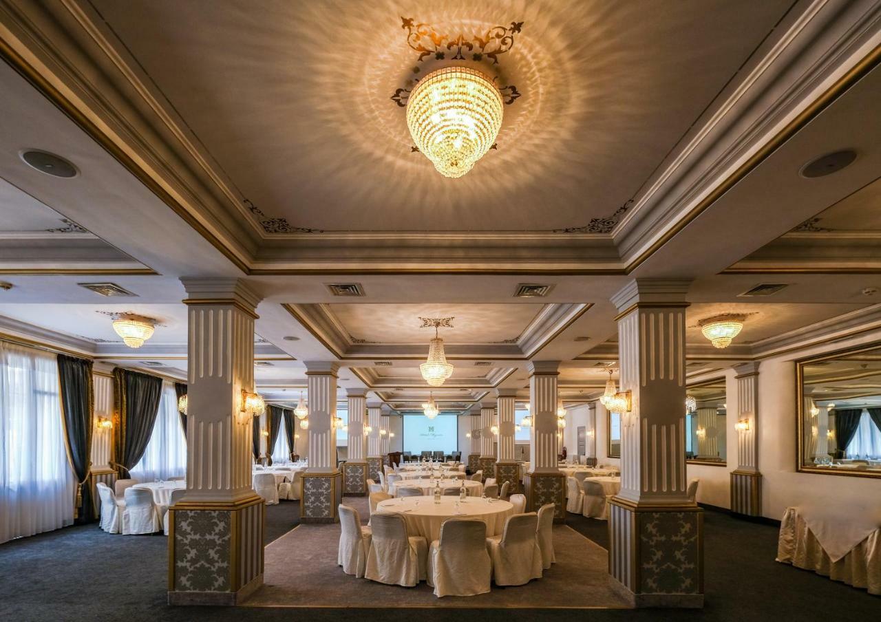 Majestic Hotel Tunis Eksteriør billede